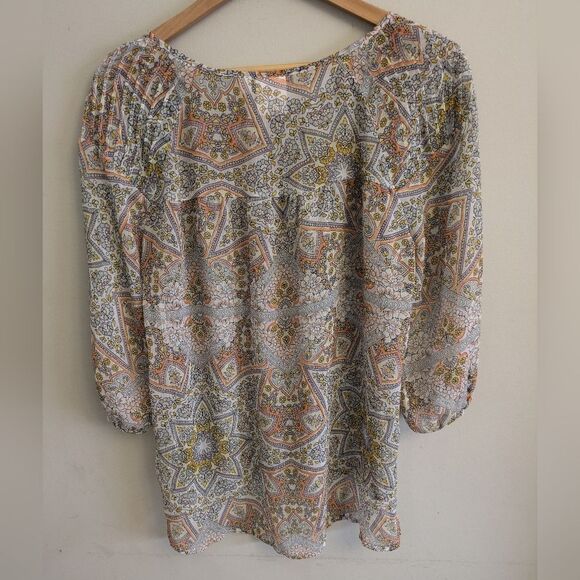Lauren Conrad Sheer Floral Blouse Size L - Picture 4 of 4